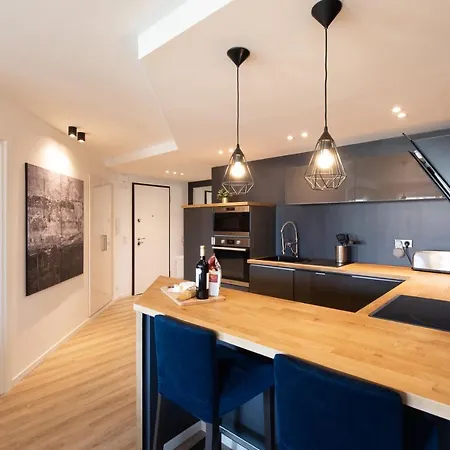 Heavnstay Centre I Apartment Cannes