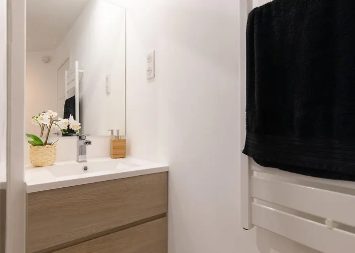 Heavnstay Centre I *